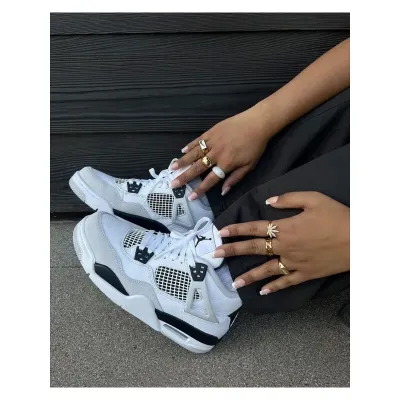 Nike Jordan Retro-4